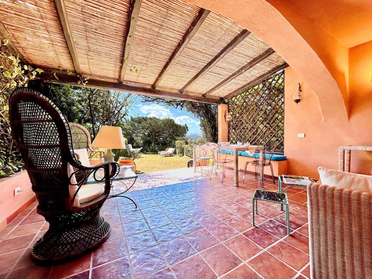 Villetta A Schiera Caprifogli Baja Cerdeña Exterior foto